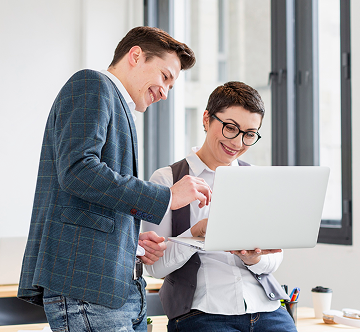 People discussing bu
                                    siness